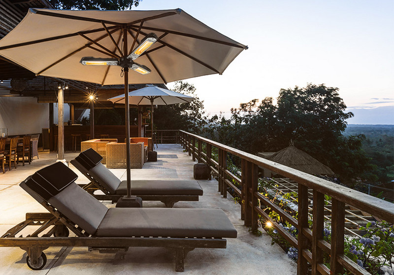 2 en 1: Disponible también como calefactor radiante de parasol