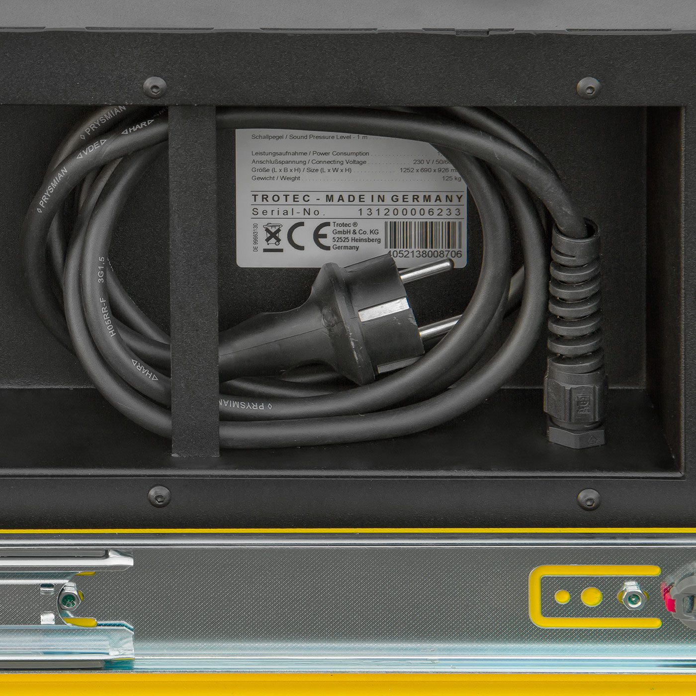 Compartimento del cableado protegido